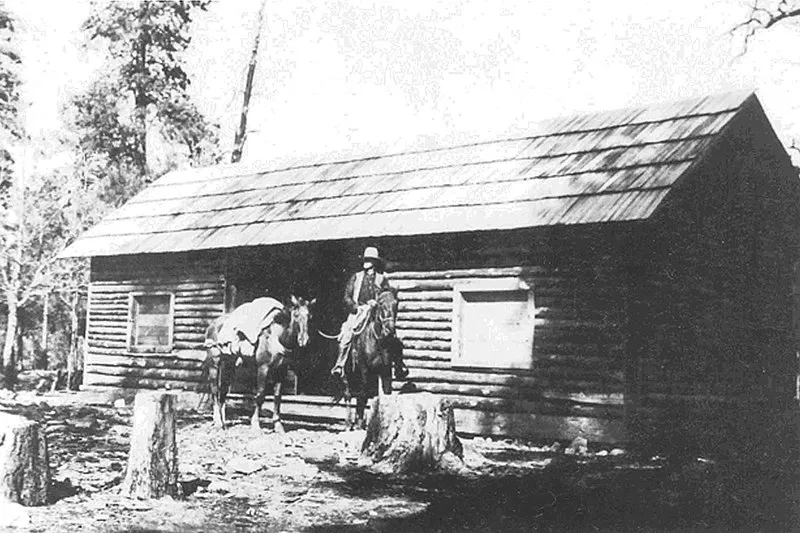 Apache Maid Cabin, Coconino