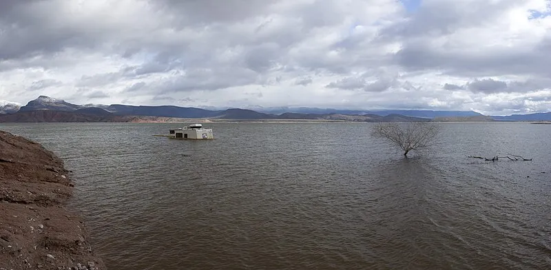 Roosevelt Lake Visitor Center, Gila