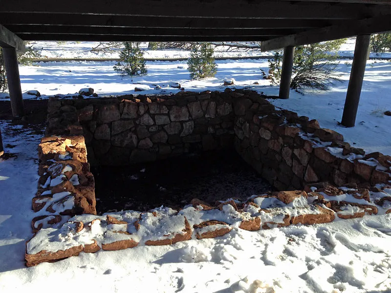 Picnic Area, Walnut Canyon NM